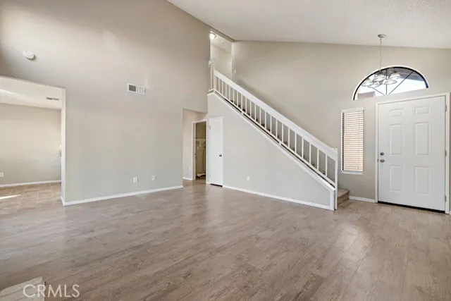 523 E Kettering, Lancaster, California 93535 home-pic-2