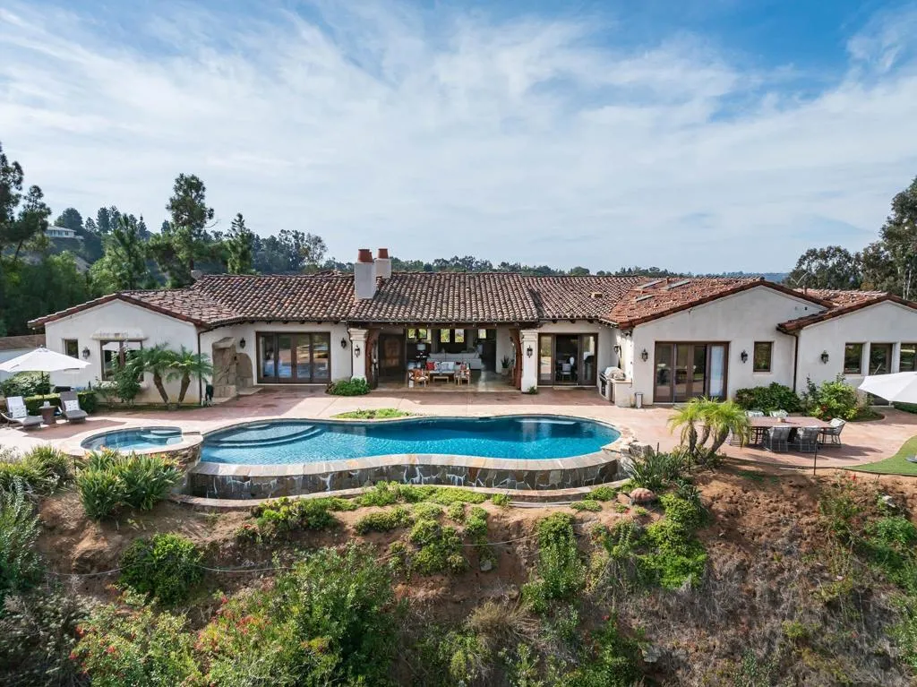 16531 Zumaque, Rancho Santa Fe, California 92067 home-pic-10