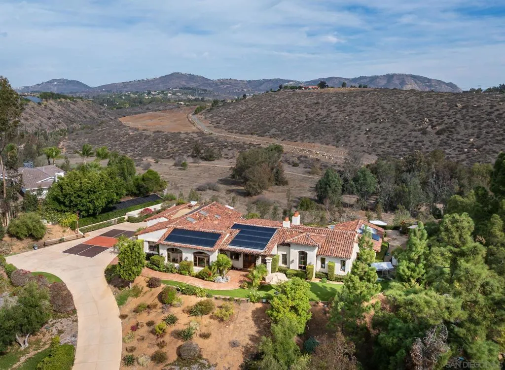 16531 Zumaque, Rancho Santa Fe, California 92067 home-pic-42