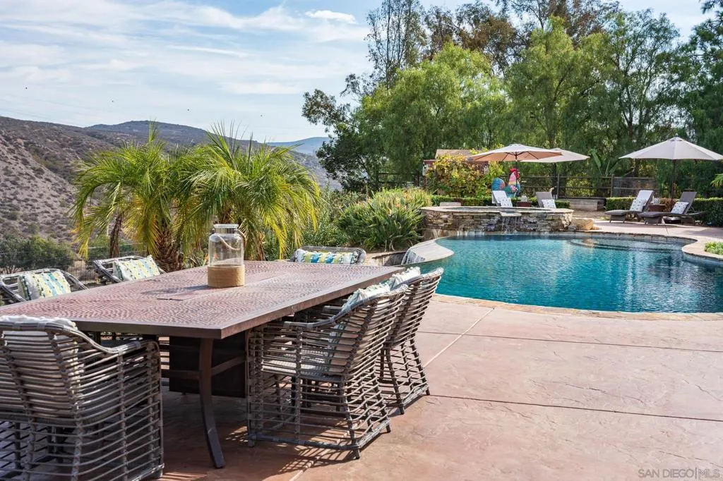 16531 Zumaque, Rancho Santa Fe, California 92067 home-pic-31