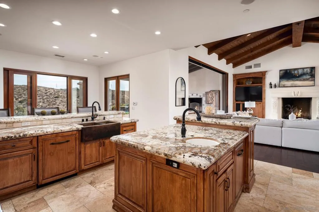 16531 Zumaque, Rancho Santa Fe, California 92067 home-pic-16