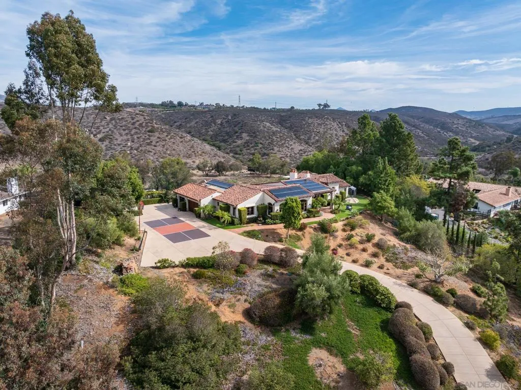 16531 Zumaque, Rancho Santa Fe, California 92067 home-pic-44