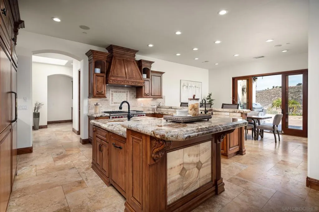 16531 Zumaque, Rancho Santa Fe, California 92067 home-pic-13