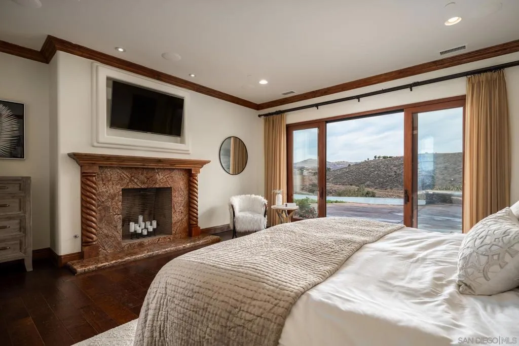 16531 Zumaque, Rancho Santa Fe, California 92067 home-pic-21