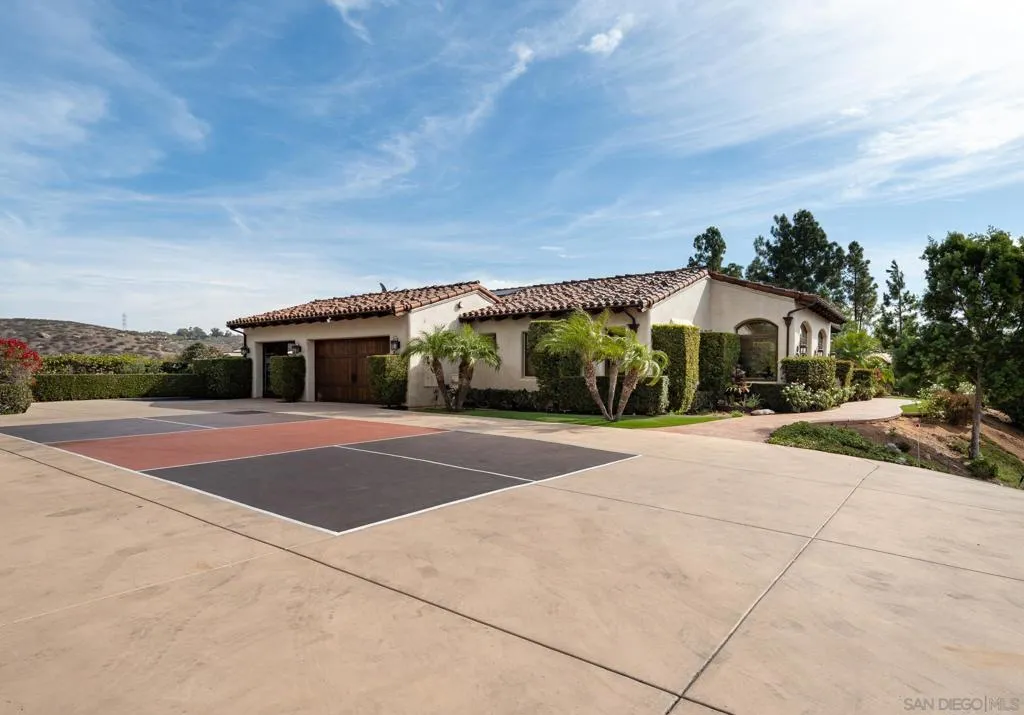 16531 Zumaque, Rancho Santa Fe, California 92067 home-pic-35
