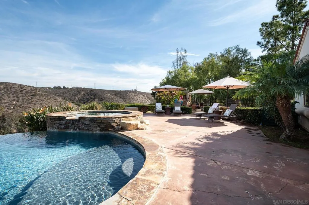 16531 Zumaque, Rancho Santa Fe, California 92067 home-pic-30