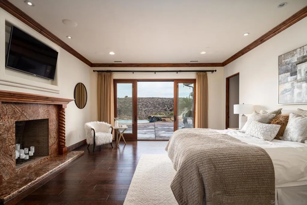 16531 Zumaque, Rancho Santa Fe, California 92067 home-pic-20