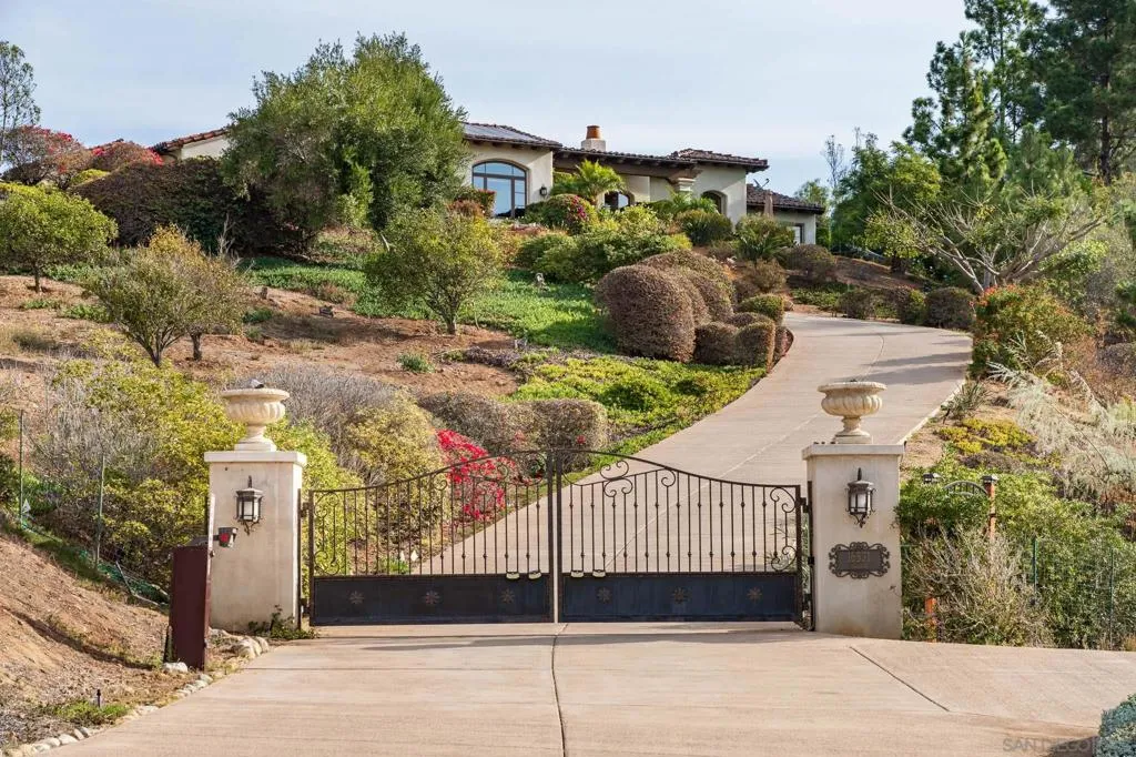 16531 Zumaque, Rancho Santa Fe, California 92067 home-pic-46