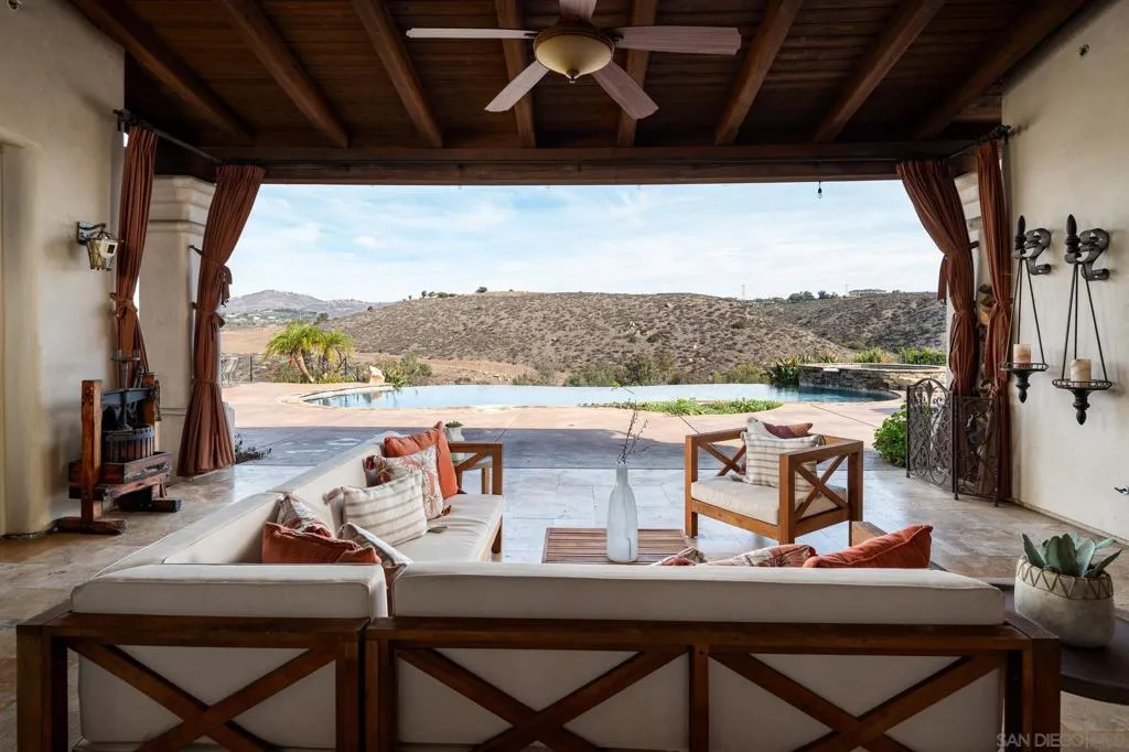 16531 Zumaque, Rancho Santa Fe, California 92067 home-pic-7