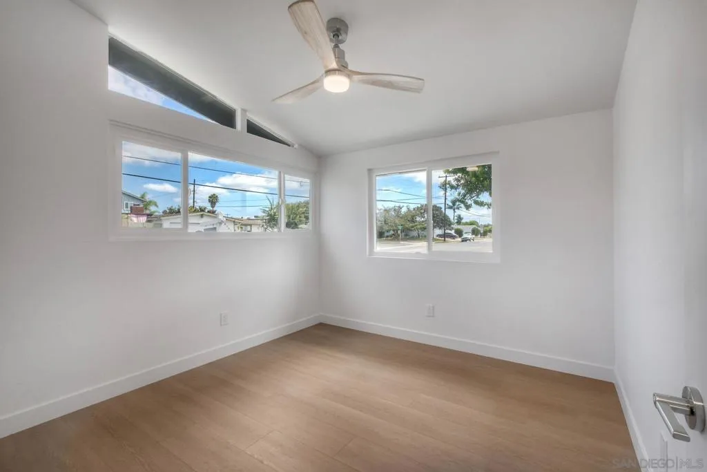 5162 Limerick Ave, San Diego, California 92117 home-pic-18
