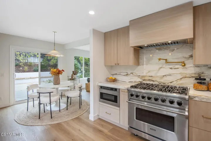 2116 Glastonbury Rd Westlake-large-028-0