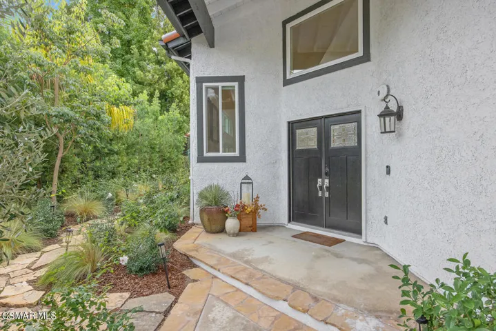 2116 Glastonbury Rd Westlake-large-001-0