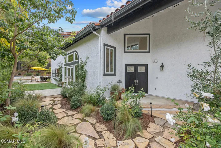 2116 Glastonbury Rd Westlake-large-068-0