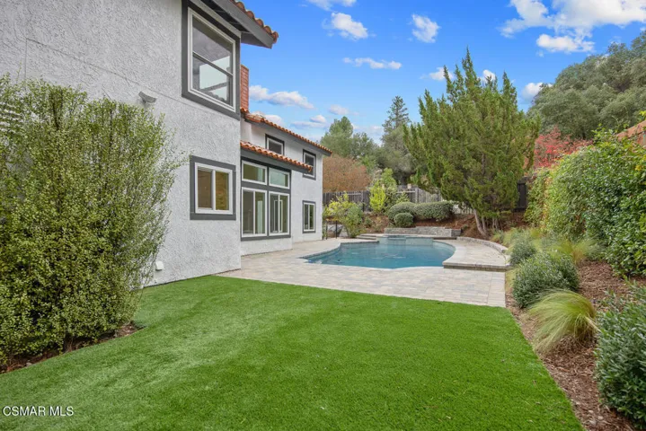 2116 Glastonbury Rd Westlake-large-059-0