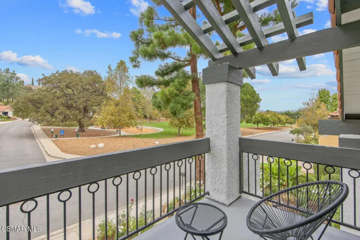 2116 Glastonbury Rd Westlake-large-039-0