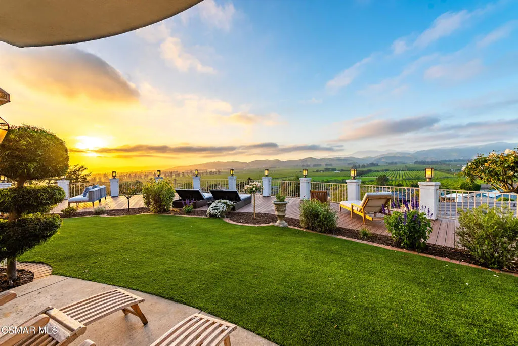 1074 Deseo Avenue, Camarillo, California 93010 home-pic-2