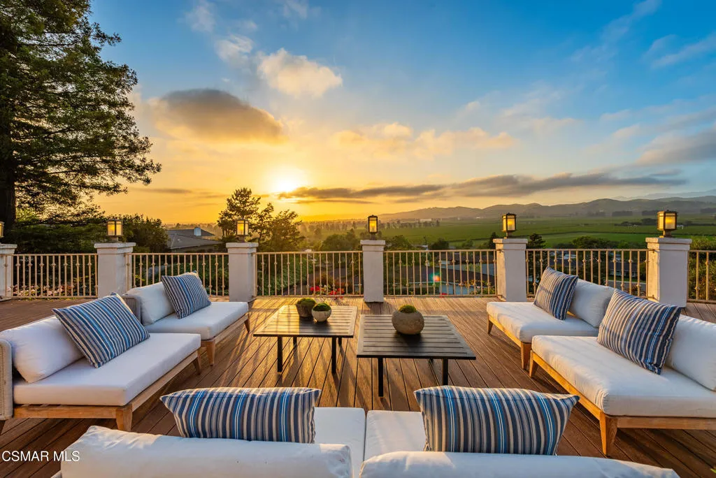 1074 Deseo Avenue, Camarillo, California 93010 home-pic-4