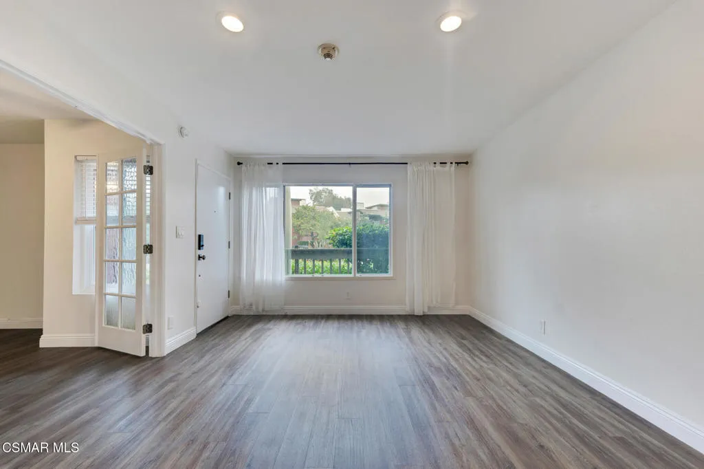 4939 Maytime Lane, Culver City, California 90230 home-pic-3