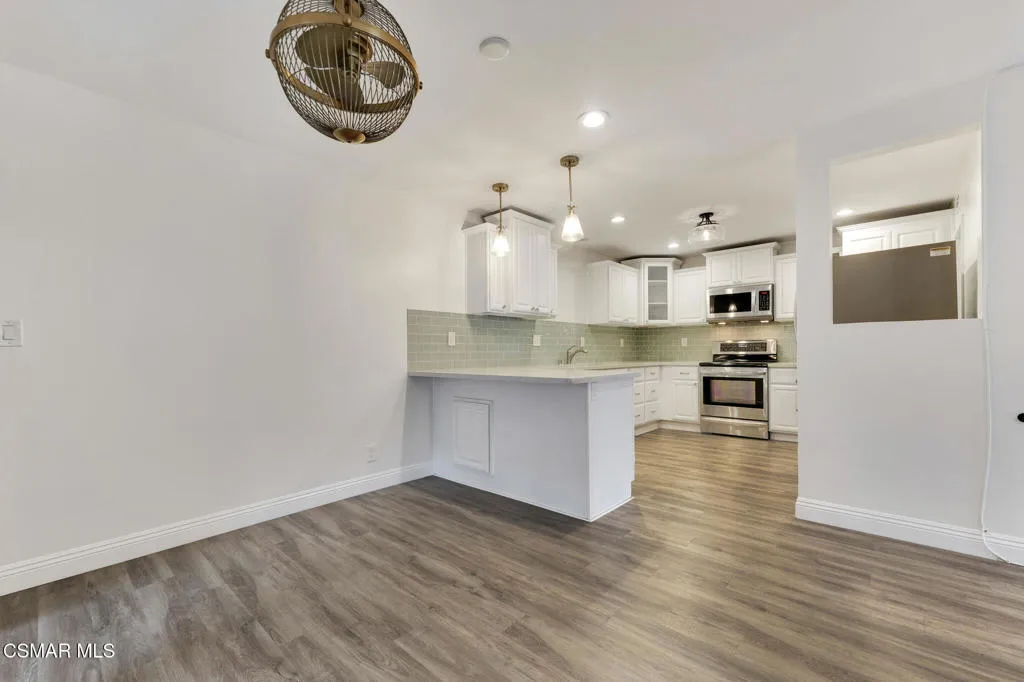 4939 Maytime Lane, Culver City, California 90230 home-pic-11