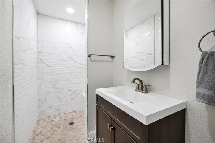 30245 Santa Fe, Hemet, California 92543