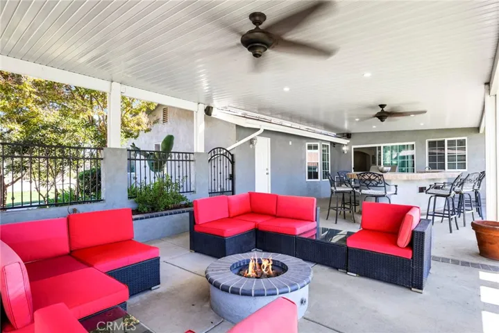 30245 Santa Fe, Hemet, California 92543