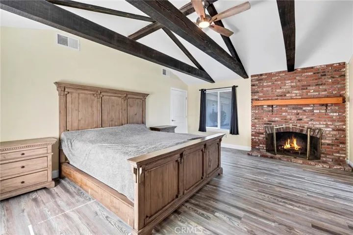 30245 Santa Fe, Hemet, California 92543