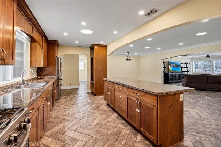 30245 Santa Fe, Hemet, California 92543