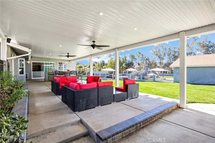 30245 Santa Fe, Hemet, California 92543