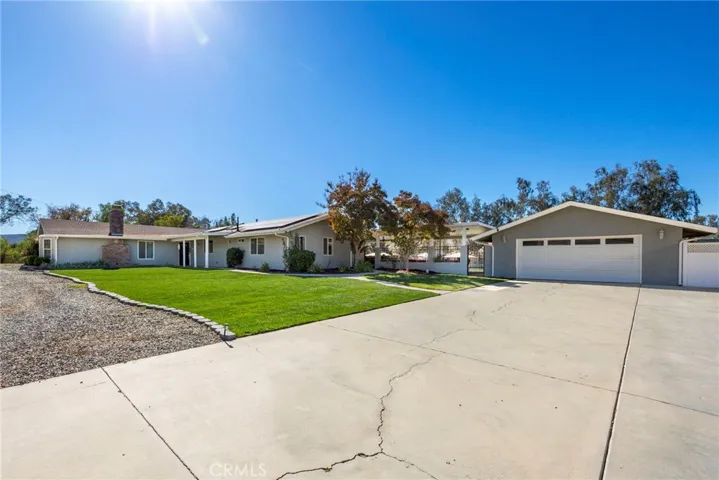 30245 Santa Fe, Hemet, California 92543