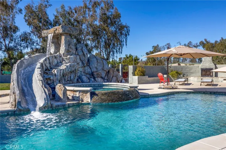 30245 Santa Fe, Hemet, California 92543