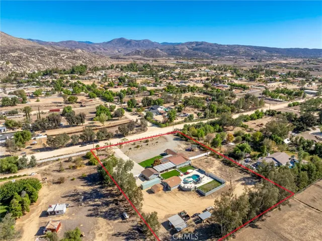 30245 Santa Fe, Hemet, California 92543