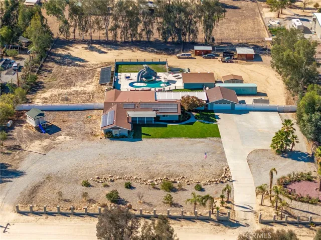 30245 Santa Fe, Hemet, California 92543