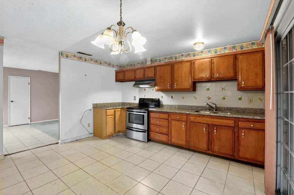 290 Zurich, Watsonville, California 95076 home-pic-3