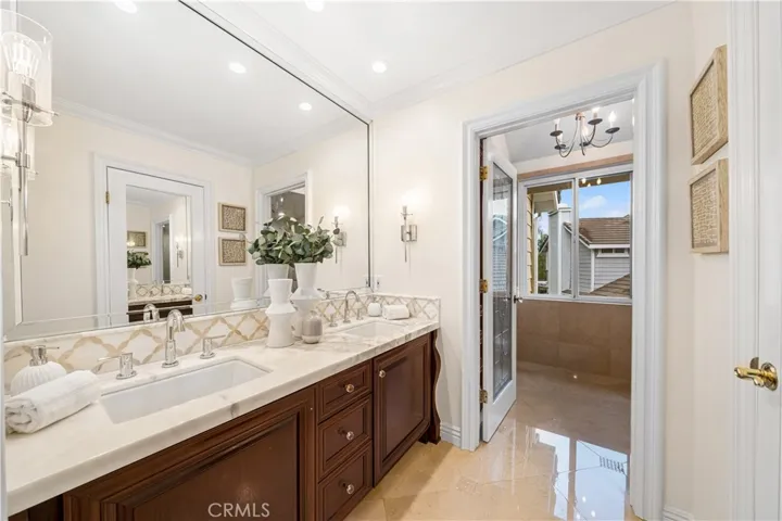 698 S Gentry, Anaheim Hills, California 92807
