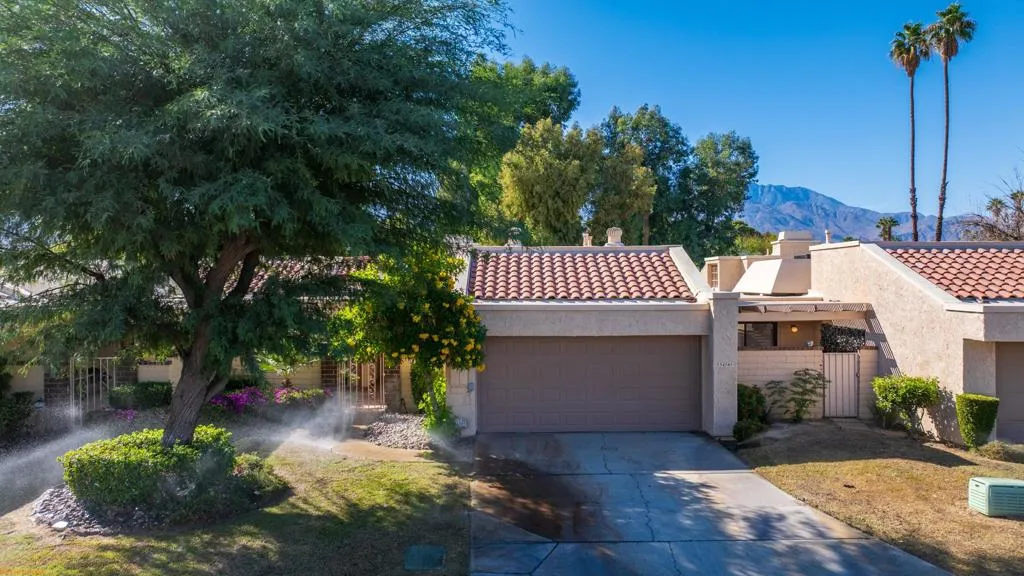 34585 Calle Tobara, Cathedral City, California 92234 home-pic-57
