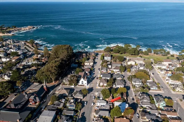 139 Carmel Avenue, Pacific Grove, California 93950