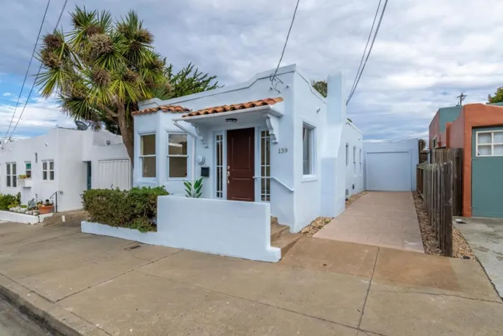 139 Carmel Avenue, Pacific Grove, California 93950