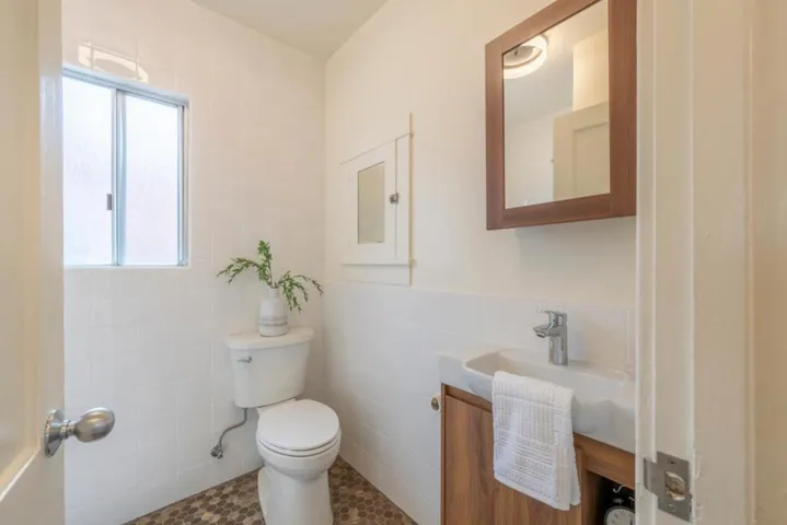 139 Carmel Avenue, Pacific Grove, California 93950