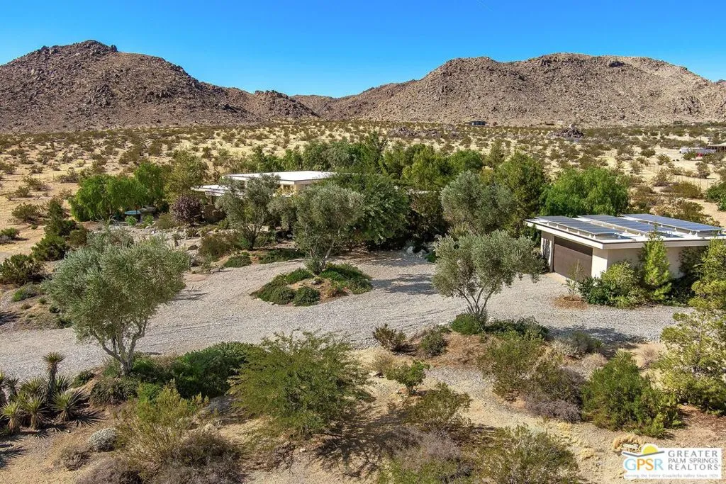 4974 Avenida Del Sol, Joshua Tree, California 92252 home-pic-2