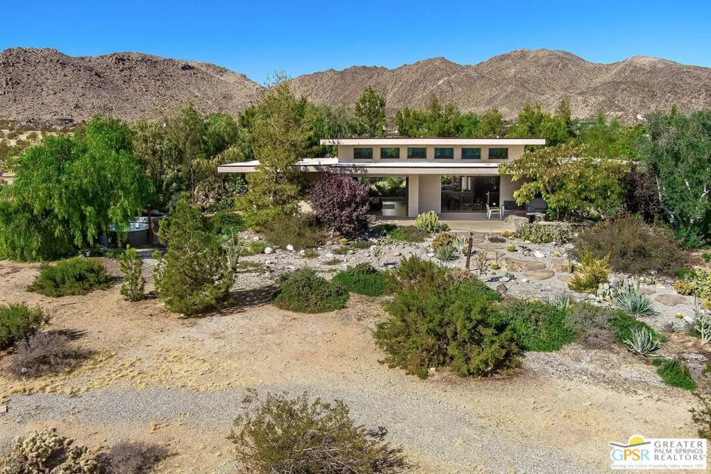 4974 Avenida Del Sol, Joshua Tree, California 92252 home-pic-1