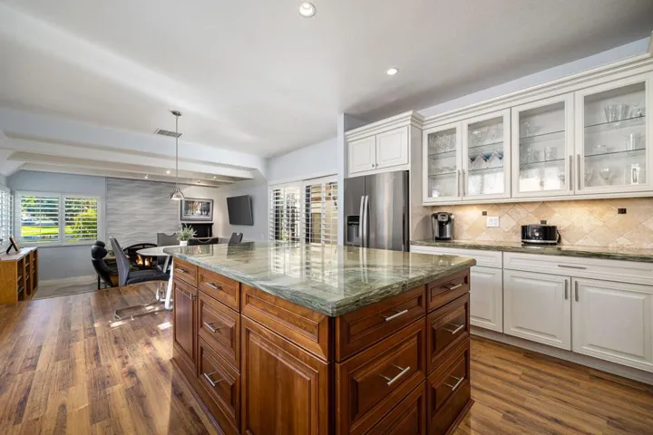 30-web-or-mls-SHTahoe_OPMG_1125_030