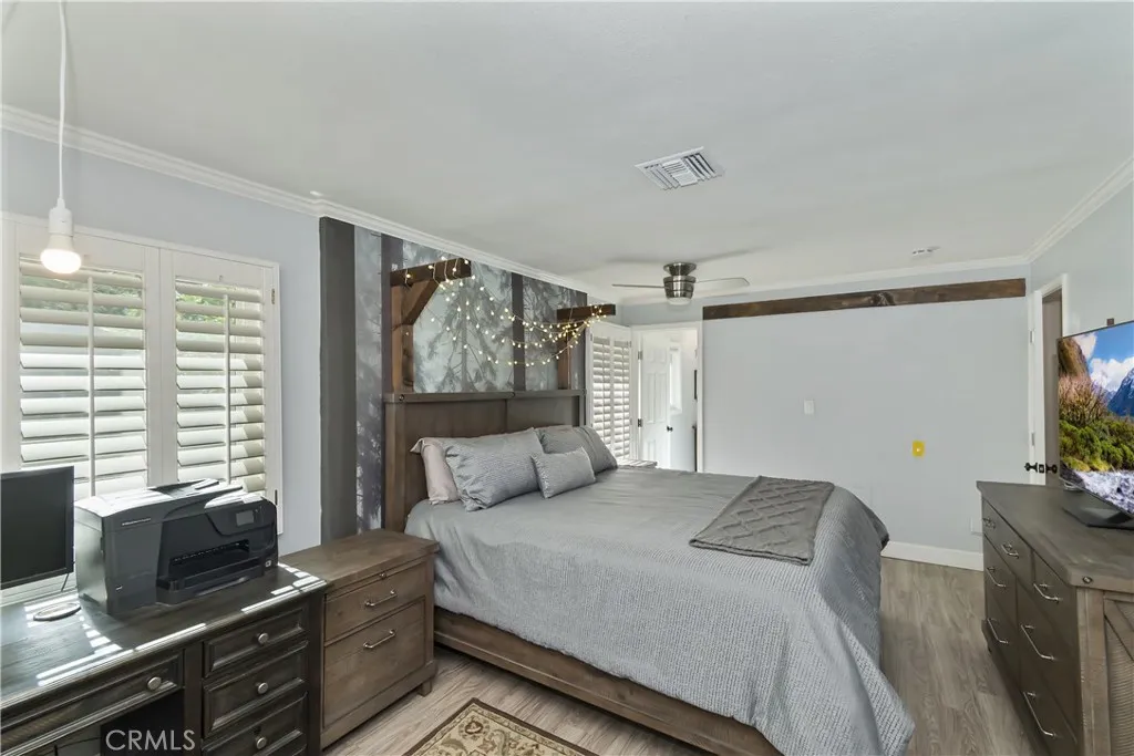 24150 Zell Court, Crestline, California 92325 home-pic-26