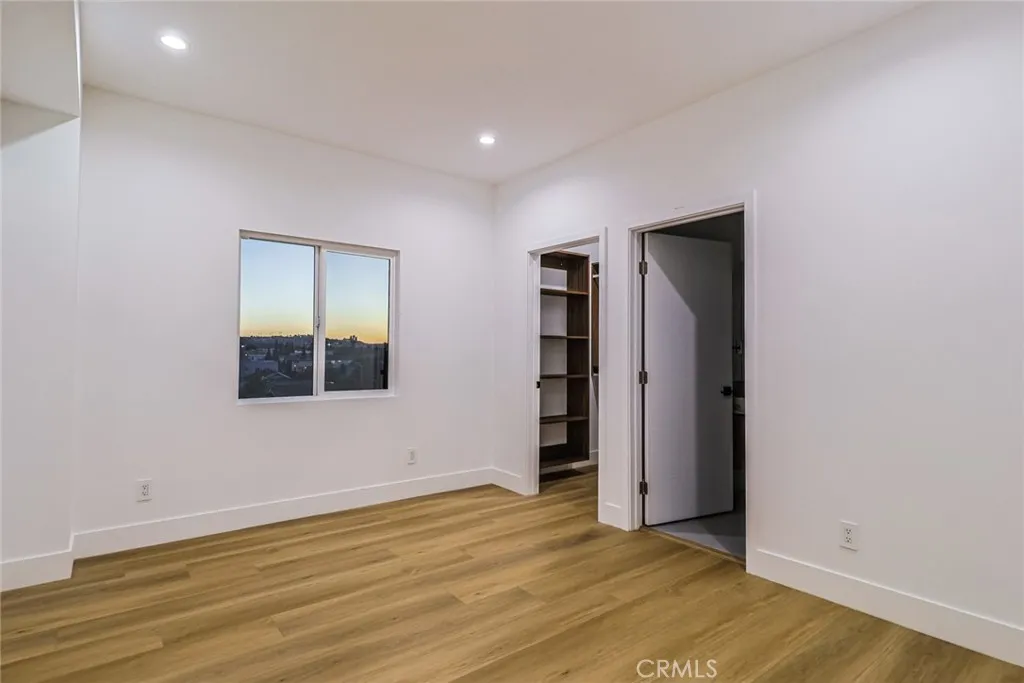 4842 W 17th Street, Los Angeles, California 90019 home-pic-48