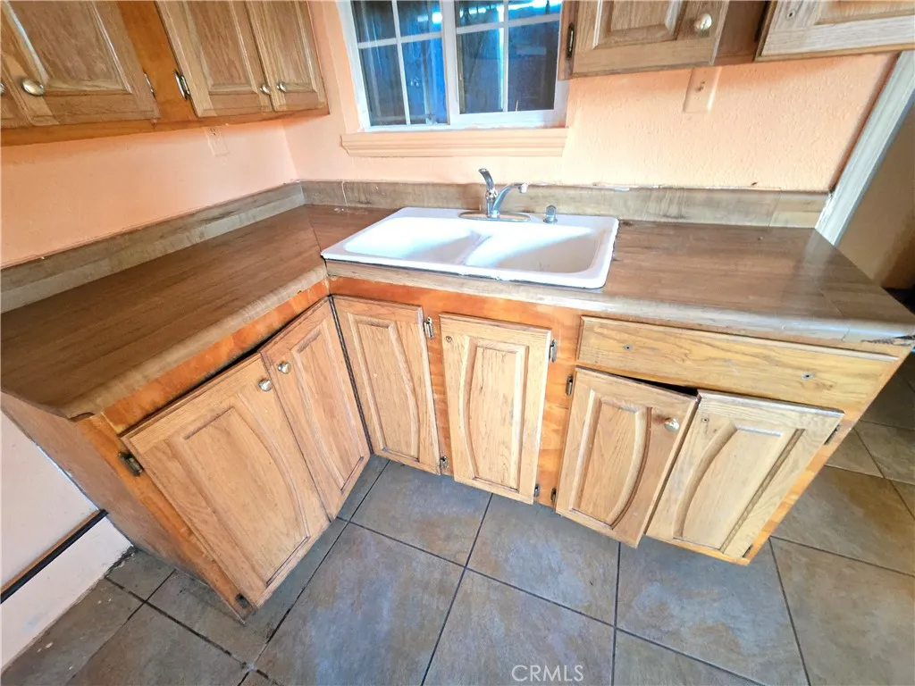 2821 6th, Riverside, California 92507 home-pic-17