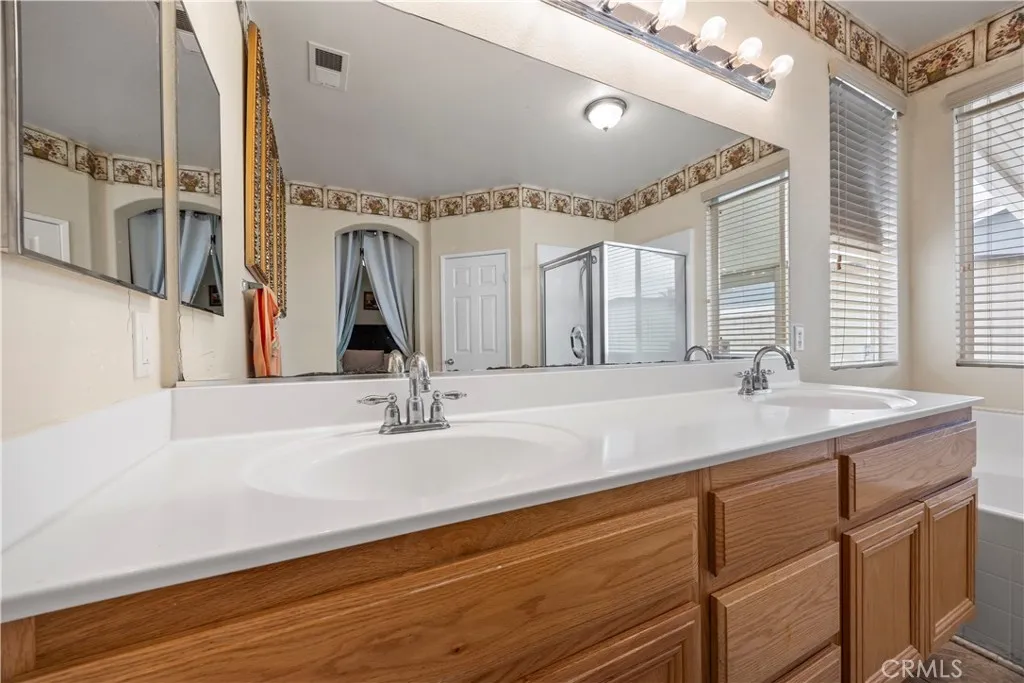 15587 Great Spirit Street, Victorville, California 92394 home-pic-27