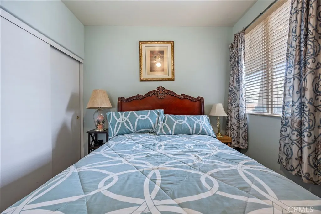 15587 Great Spirit Street, Victorville, California 92394 home-pic-36