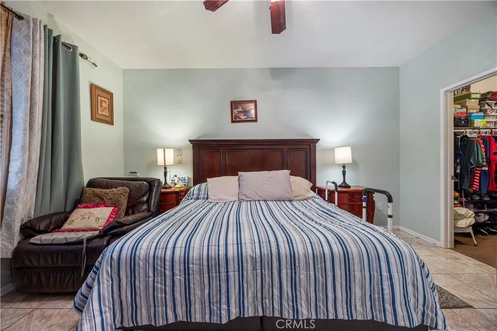 15587 Great Spirit Street, Victorville, California 92394 home-pic-24