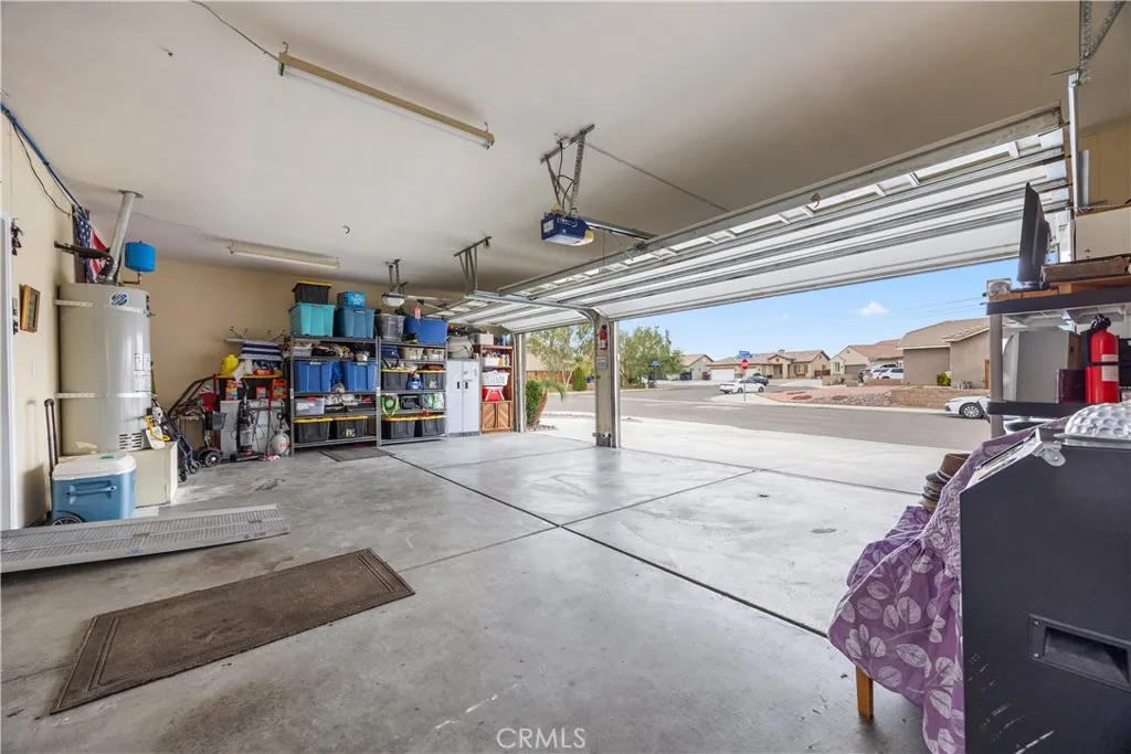 15587 Great Spirit Street, Victorville, California 92394 home-pic-51