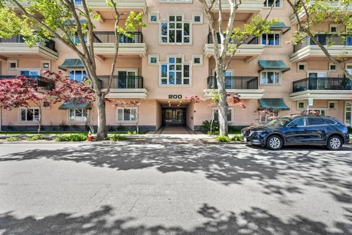 200 Sheridan Avenue 406, Palo Alto, California 94306