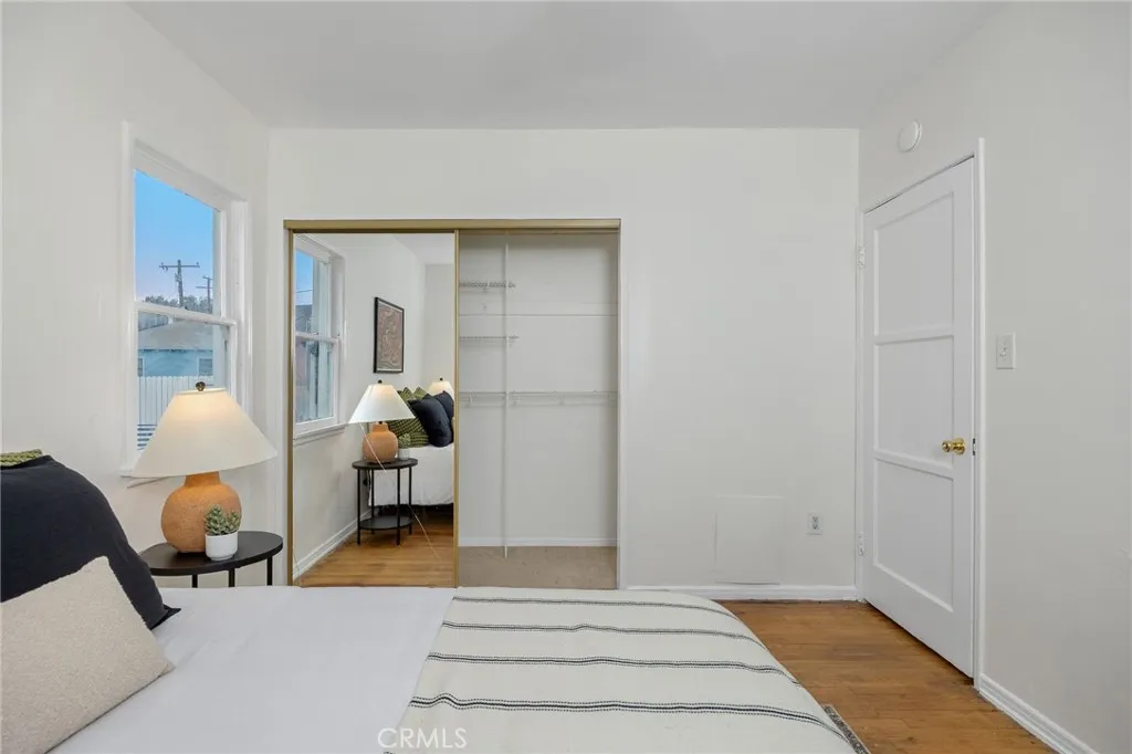 3910 E De Ora Way, Long Beach, California 90815 home-pic-15